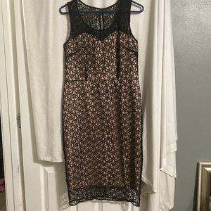 Ann Taylor abstract dress size 10 conforming